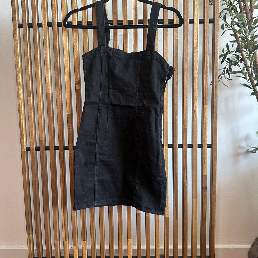 Forever 21 Black Mini Dress
